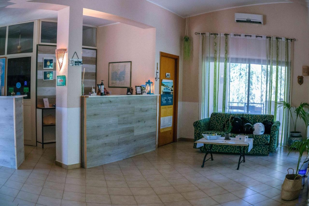 Hotel L'Oleandro Villasimius Exteriör bild